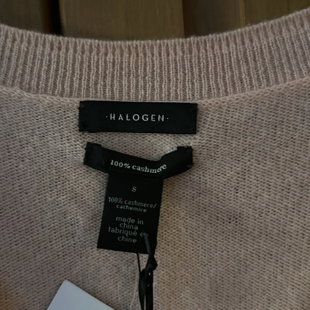 Halogen 100% Cashmere Pink v neck sweater size Small women’s - Picture 5 of 9